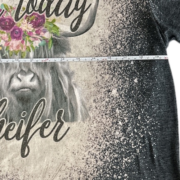 Graphic T “Not Today Heifer” Women’s Size M in Heather Charcoal Gray - Picture 3 of 6